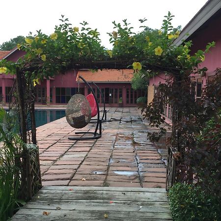 Chiangmai Royal Creek Hotel Hang Dong Exterior foto