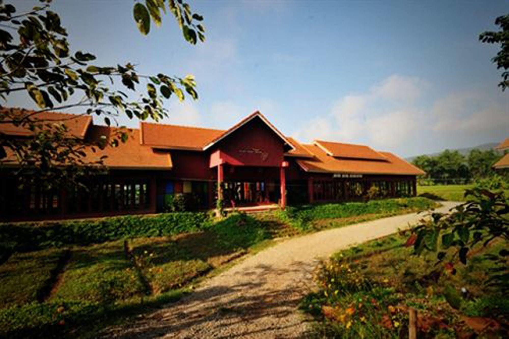 Chiangmai Royal Creek Hotel Hang Dong Exterior foto